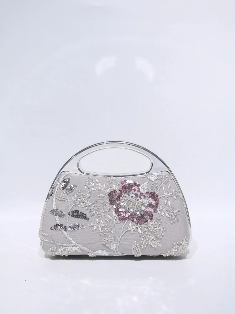 

Chinese Style Embroidered Sequin Banquet Bag Elegant Small Women's Handbag Chain Electroplated Plastic Box Bag