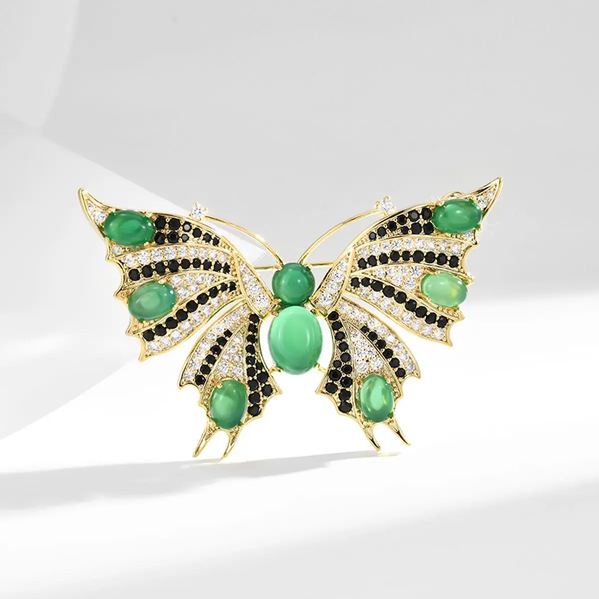 

Wizard of Oz Elf Butterfly Brooch Pin Versatile Elegant Insect Brooch Fashion Exquisite Pin Jewelry