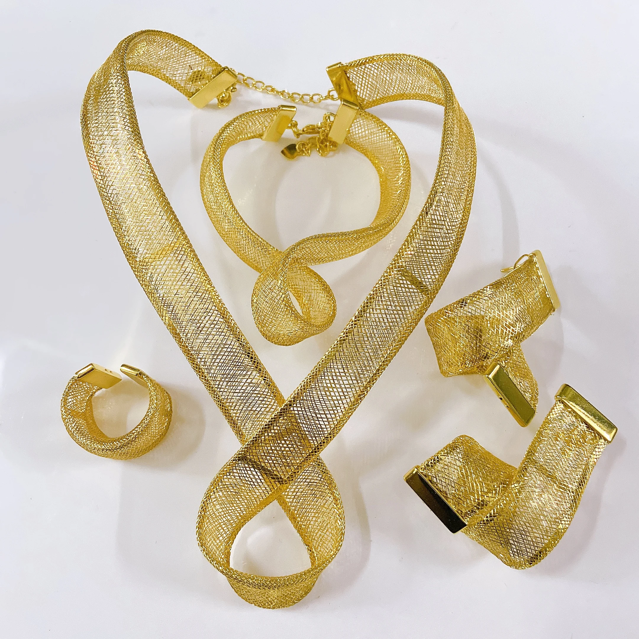 

New Arrival Gold Color Luxury Shape Necklace Bangle Earrings Ring For Women Fashion Pretty Jewelry Set Gift For Party Wedding