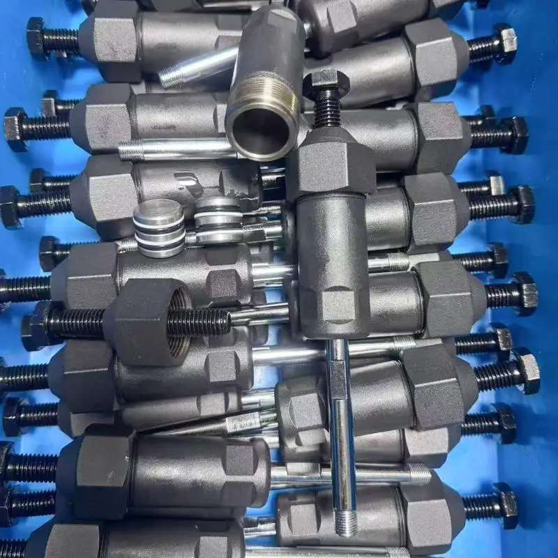 Heavy Duty Split Grease Zerk Fitting Cleaning Tool Long Lasting for Truck Tractor Excavator Auto Garage Maintenance