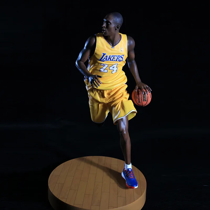 Figura de Kobe Bryant de Black Mamba Dribbbling, venta al por mayor, Jersey amarillo, 24 figuras coleccionables de Kobe Bryant, modelo de exhibición