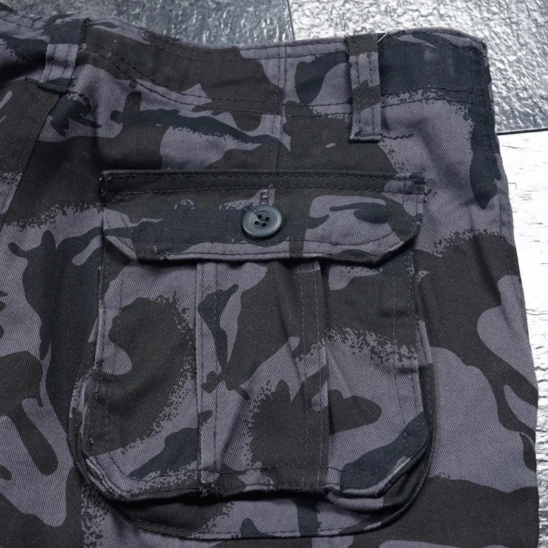 Summer New Camo Shorts Men\'s Loose Multi-pocket Cargo Shorts