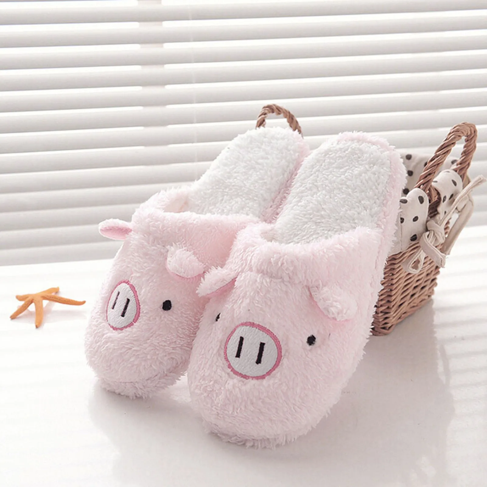 

Winter Women Cute Pig Slippers Soft Home Floor Slippers Indoor Lady Warm Cotton Slippers Female Cartoon Animal Shaped Shoes