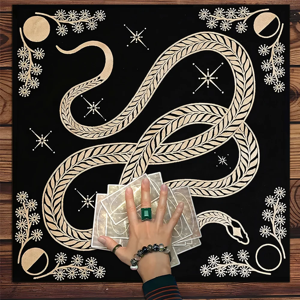 

Mystery Snake Tarot Card Tablecloth Witchcraft Astrology Polyester Tarot Mat Witch Altar Cloth Divination Cloth Card Pad