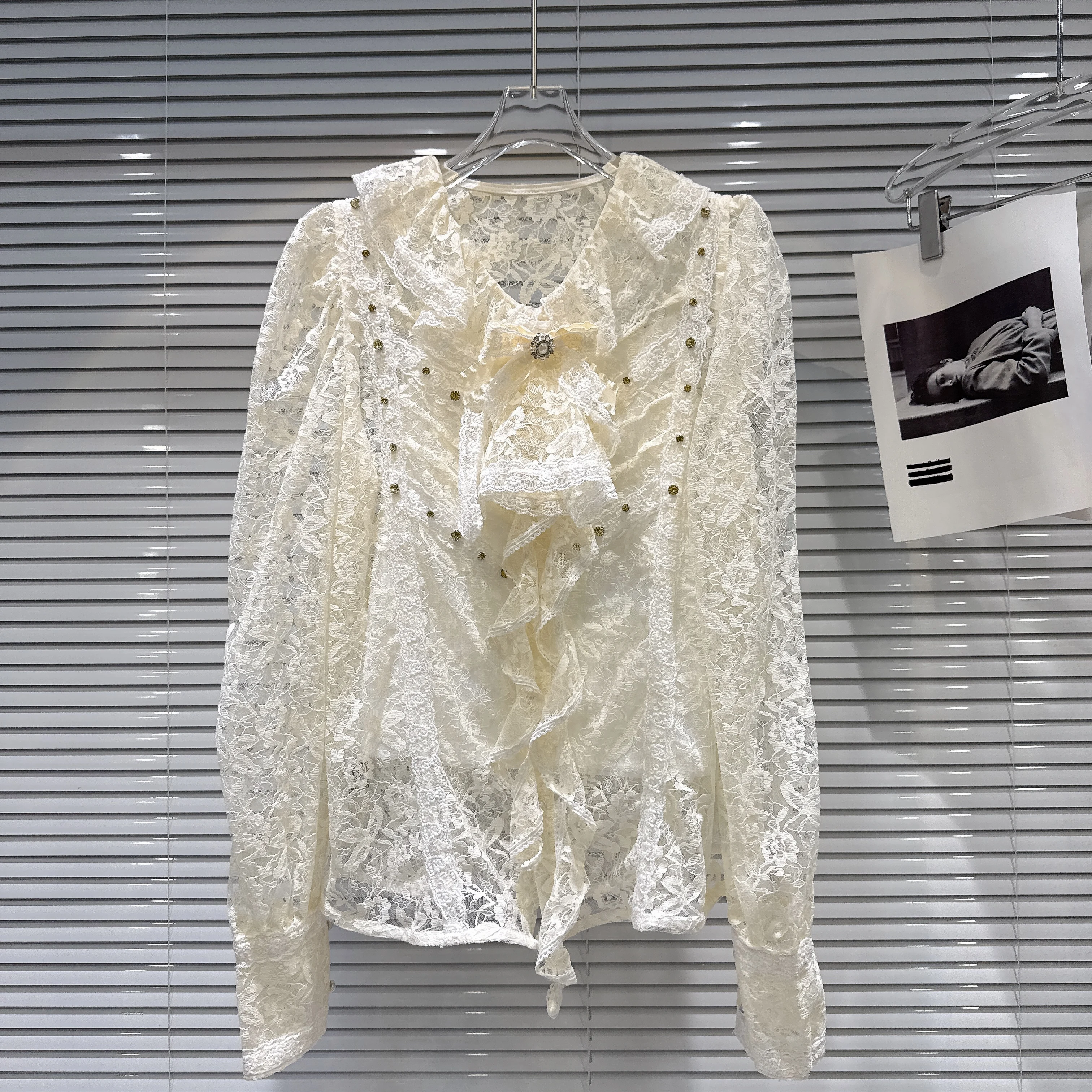 

Зимняя новинка 2025 года, французский сладкий шарф со стразами, кружевная блузка с подкладкой, абрикосовый топ для женщин