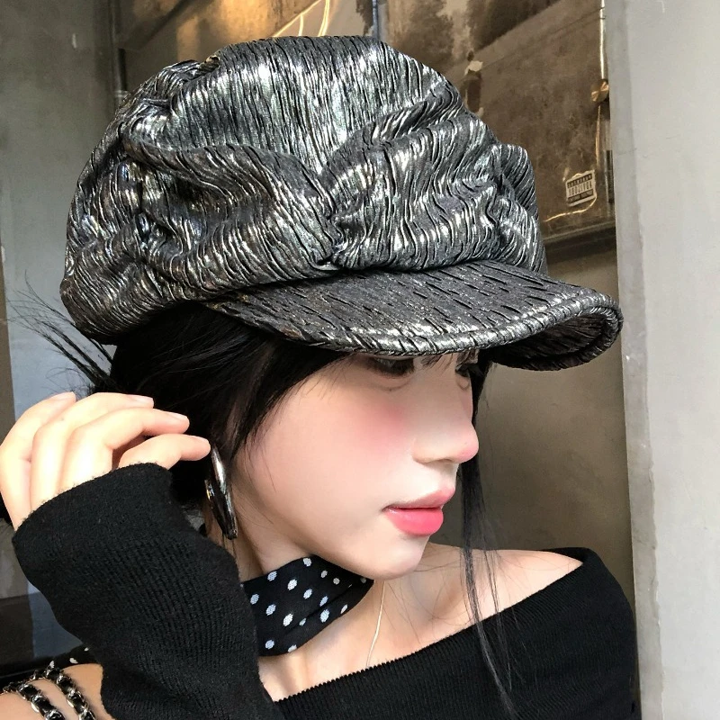 Neue Nischenmode: Glänzende Plissee-Baskenmütze im koreanischen Stil, große Ausführung, weiche Krempe, personalisierte Newsboy-Mützen für Damen – Detail 2