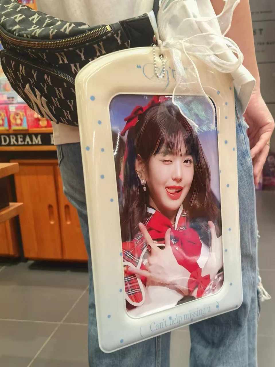 

Large Size Celebri Support Card Holder Display Storage Fandom Creative High Aesthetic Value PVC Material for Teen Girls