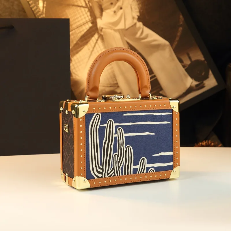 

Large Capacity Best Superstar Show Women's Handbag Crossbody Bag Luxury Designer Diaper Bags For Elegant Everyday Use