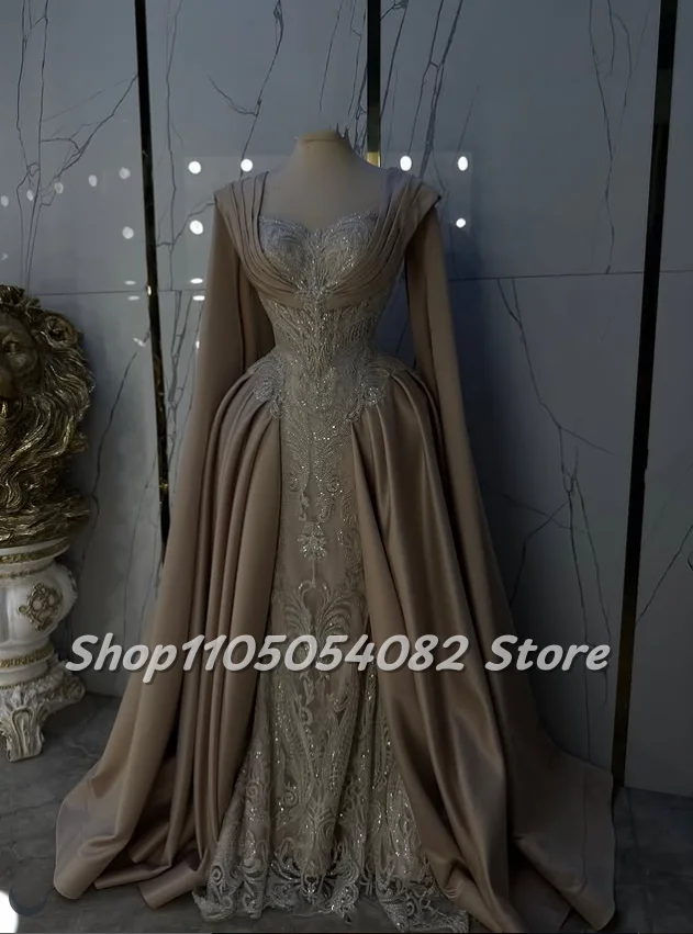 シャンパン色のエレガントなブライダルドレス、カスタムメイドの長袖アラビア風ウェディングドレス、ビーズとレースのフロント、Aライン、床丈ウェディングドレス