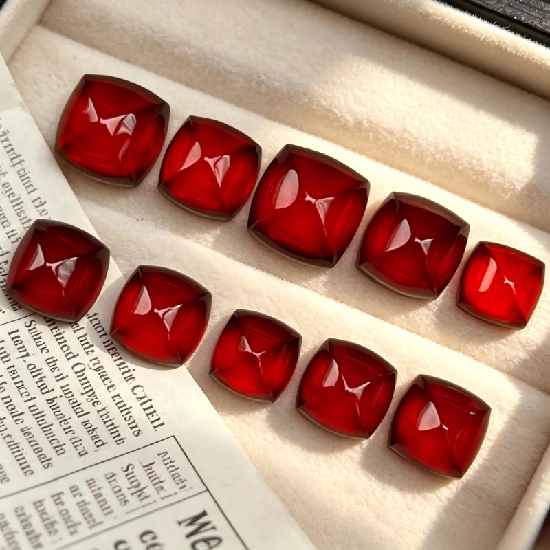 Rubin in Taubenblutrot Künstlicher Edelstein in Zuckerstangenform mit Zertifikat Großhandel Verfügbar – Detail 3