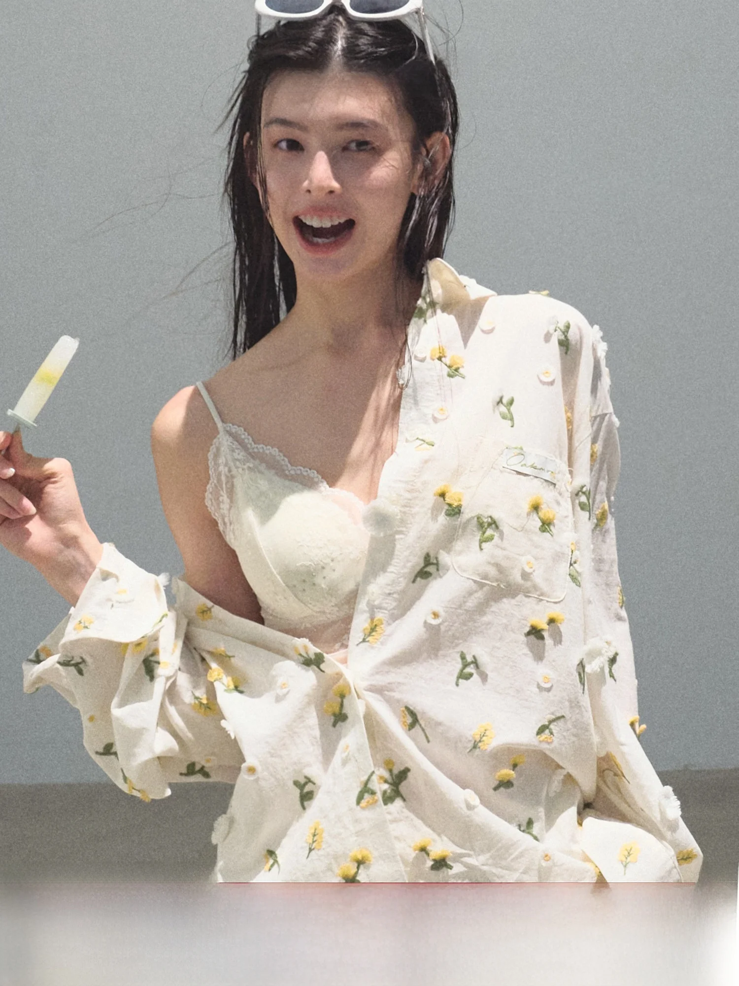 

OAKMOO Комплект из двух предметов: рубашка и шорты из чистого хлопка с вышивкой цветов, повседневный свободный крой, женская модная одежда для осени, весны и лета