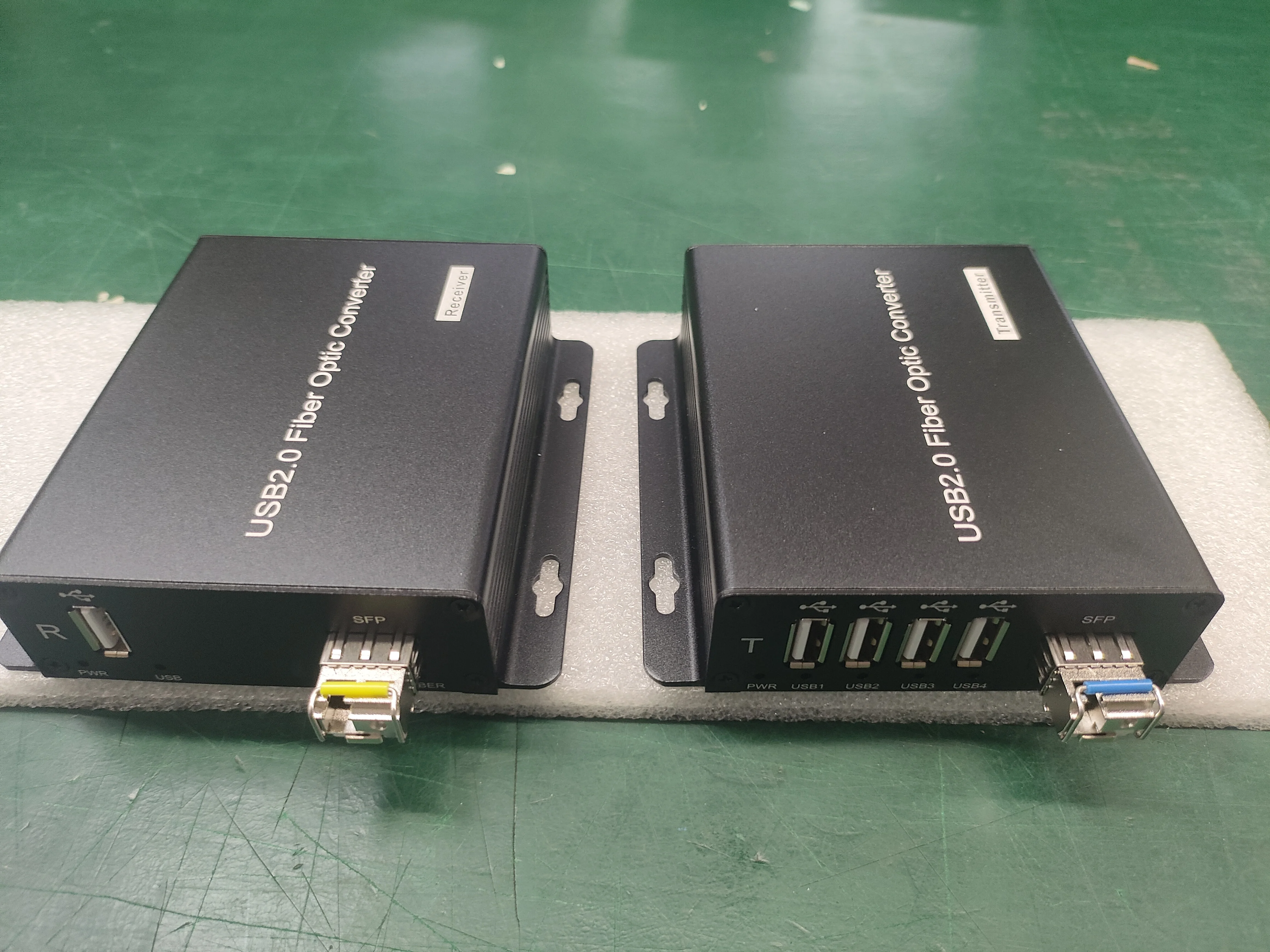 4 ports   single mode  LC fiber 10km   USB2.0, 1.0  Fiber Optic Extender transmitter receiver converter