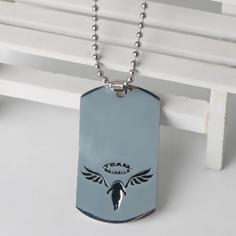 Collana di anime giapponesi Tokyo Revengers Collana in acciaio inossidabile senza testa con segno d'angelo Ciondolo di marca militare per uomini e donne Gioielli cosplay