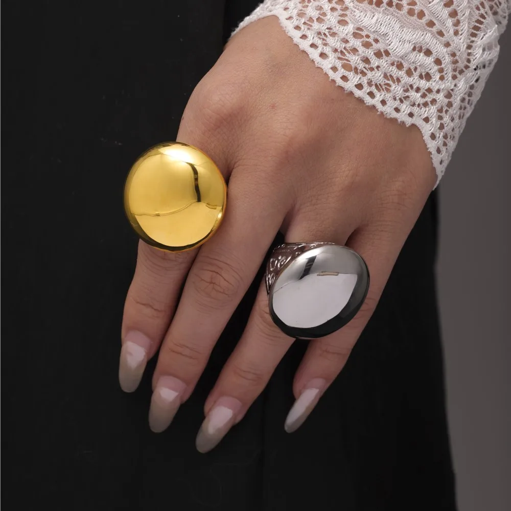 Gießende klobige Ringe aus Edelstahl für Frauen, physikalische Dampfablagerung, 18 Karat vergoldet, großer Damenring mit glatter Oberfläche
