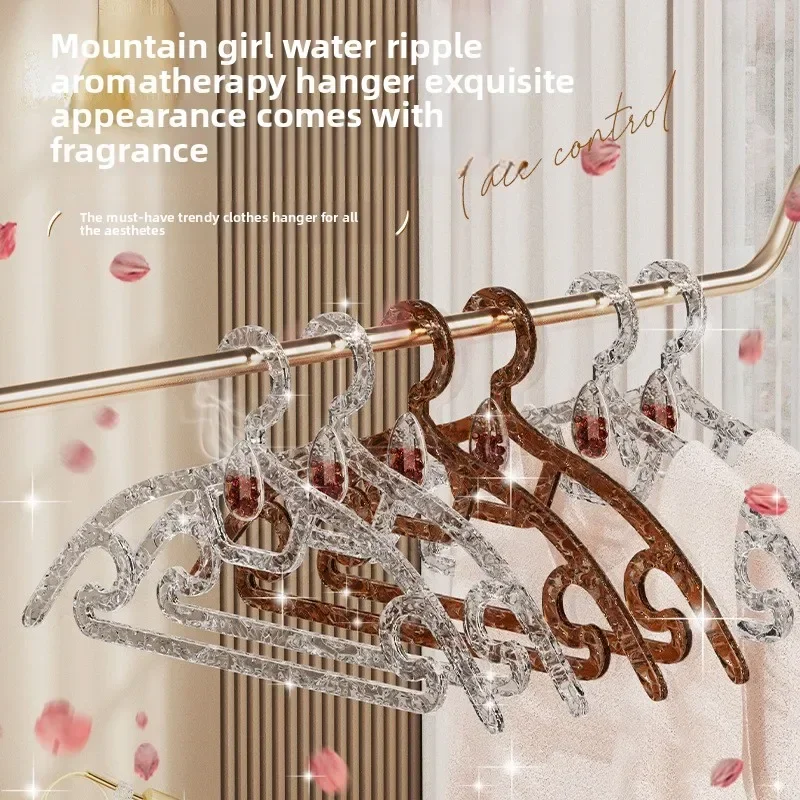 2026 جديد في المخزون شماعات الروائح المنزلية سلسة الخفيفة الفاخرة جريئة تموج الماء الملابس معلقة دعم #1