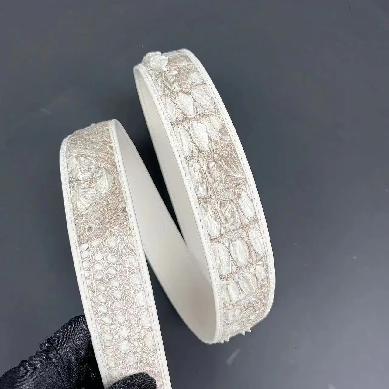 New Thai Back Bone White Men\'s Leisure True Crocodile Skin Unjointed Genuine Leather Smooth Businesss Cummerbunds Designer Belts