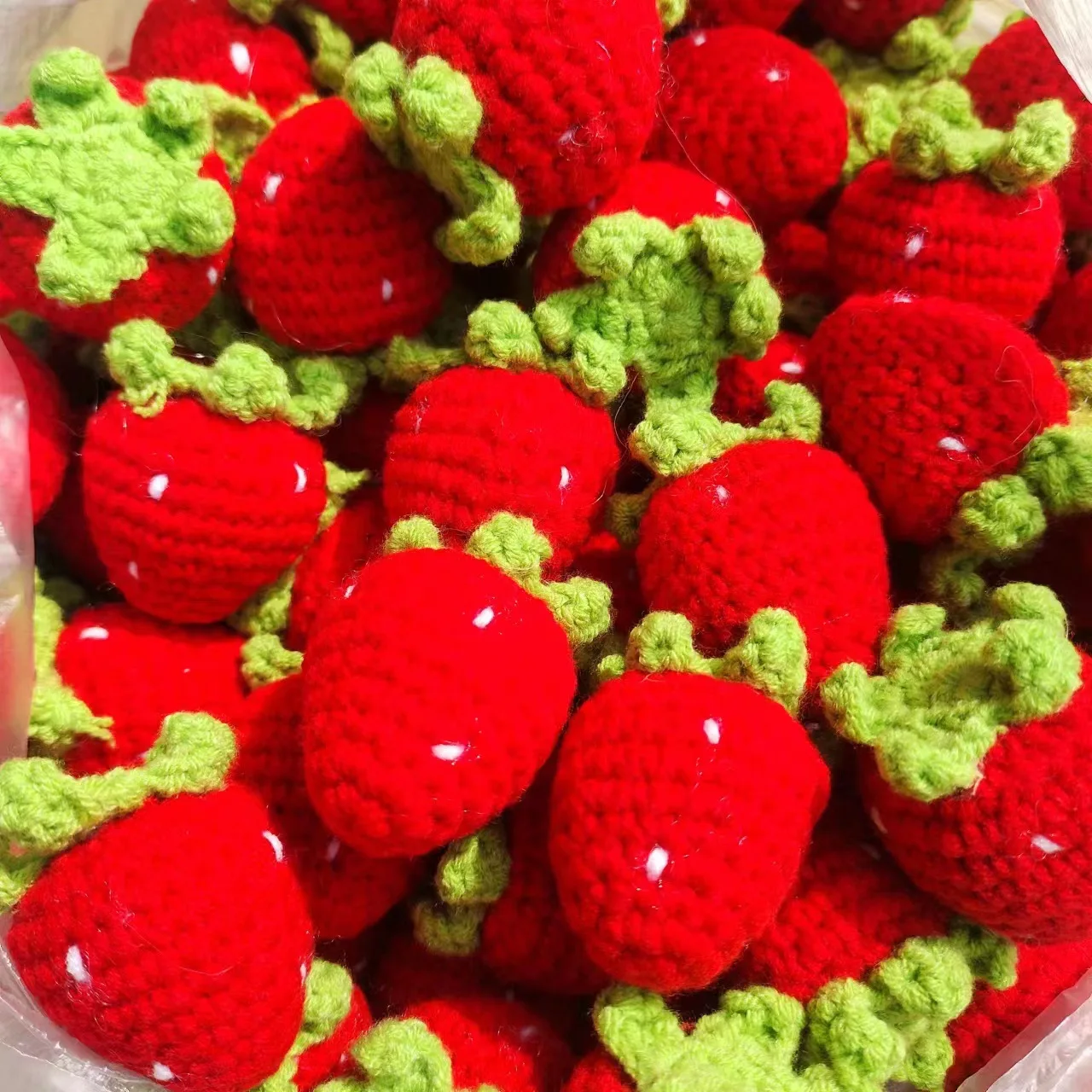 

5pcs Red Strawberry Finished Product Hand Woven Sunflower Yarn Crochet DIY Hair Handmade Accessories Styling Clothing Design
