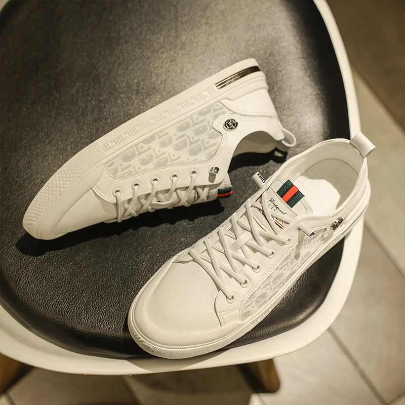 

Men's Low-Top Slip-On Sports Shoes Fashionable Flat Bottom Casual Sneakers Breathable Comfortable Rubber Sole for Spring Autumn