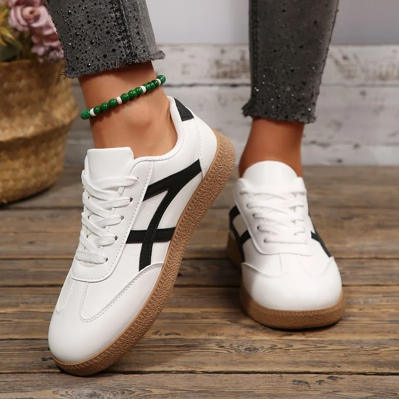 Spring and Autumn Women's Comfortable Color Blocking Sneakers New Women Anti Slip Fashionable Shallow Mouth Vulcanized Shoes