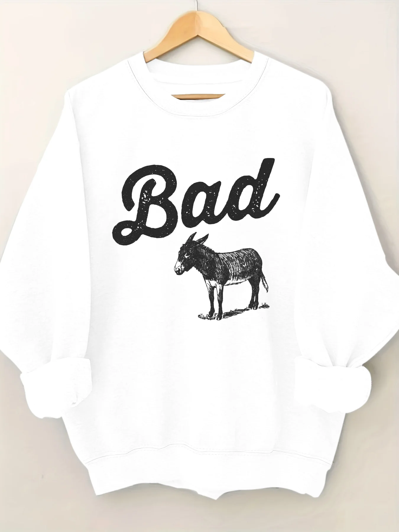 2024 New Hot Sale Farm Casual Individuality Female Sweatshirt Bad Donkey Funny Print Women Sweater Voguish Comfort Girl Tops