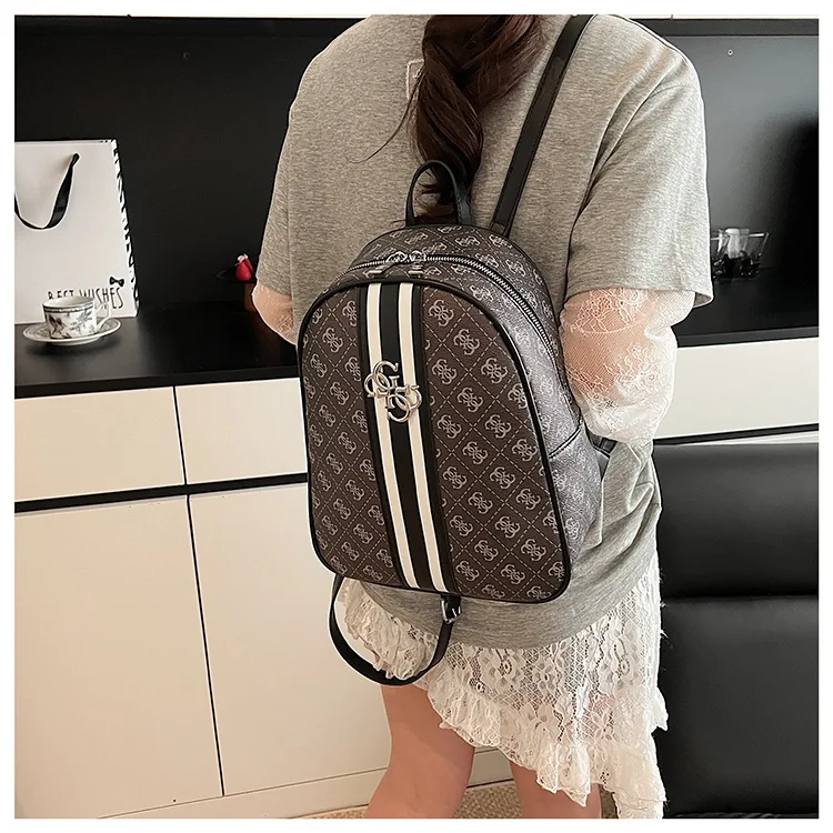 Spaziosa e carina zaino per ragazze adolescenti 2025, zaino universitario scolastico di grande capacità, zaino alla moda per l'uso quotidiano