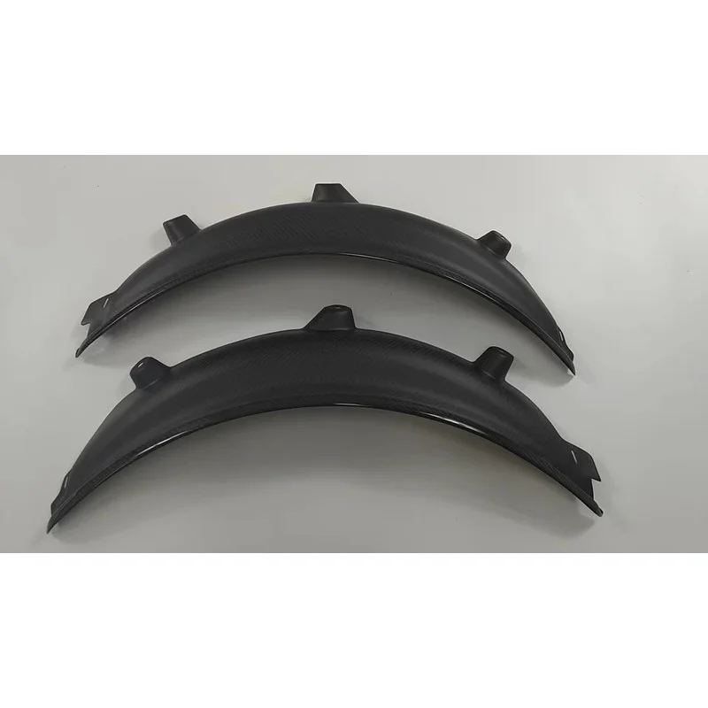 Sopracciglio con rivestimento dell'arco ruota svasato in carbonio a secco per montaggio Peect G80 M3