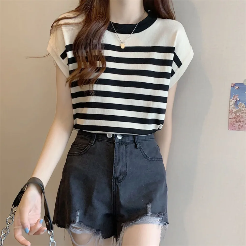 

New Fashion French Retro Stripes T-shirt Summer Sweet Sleeveless Top Popular Temperament Short Top Women