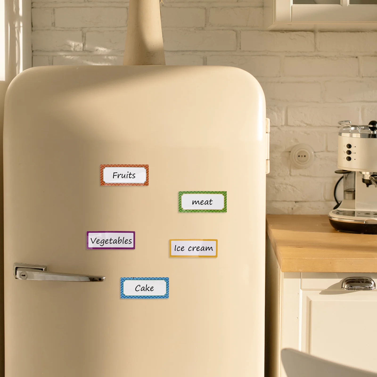 

16Pcs Magnetic Name Tags Reusable Dry Erase Labels for Whiteboard Fridge Household Note Taking Dry Erase Magnets