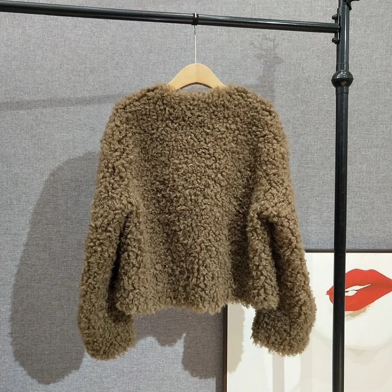 Short Lamb Fur Round-Neck Shearling Coat Full-Wool for Women Warm Autumn/Winter Jacket JT544