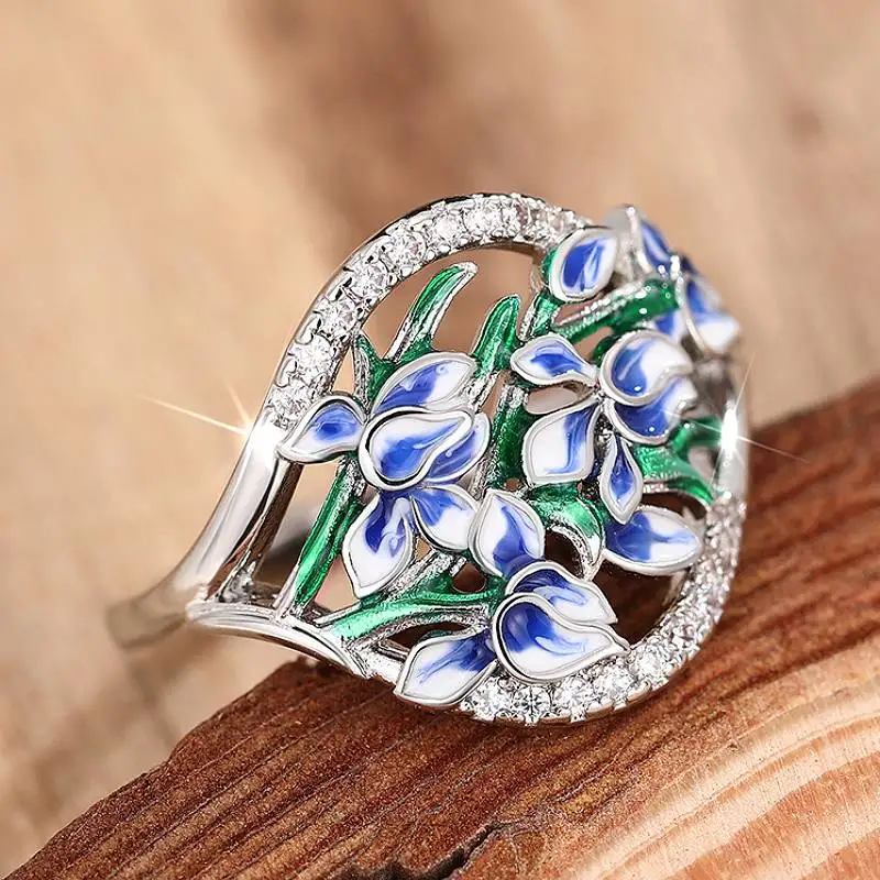 Huitan Bouquet Design Damen-Ring, blaue Blume, frischer Stil, elegante Accessoires, vielseitiger Metallschmuck, eingelegter glänzender CZ für Party