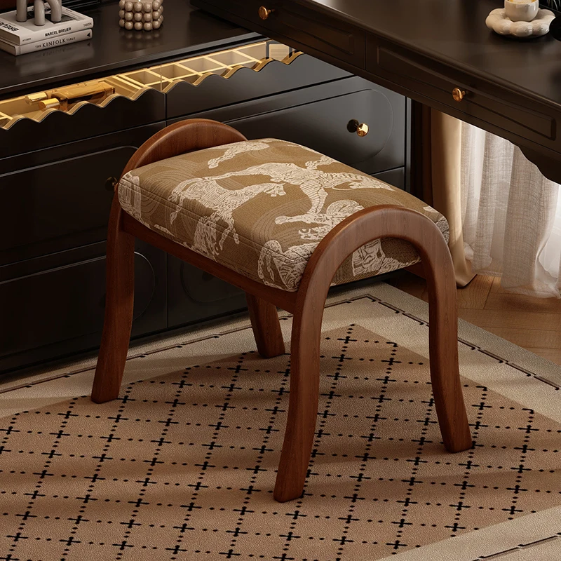 French Retro Style Solid Wood Vanity Stool High End Bedroom Dressing Room Dedicated Makeup Chair Comfortable Home Furniture FYMS