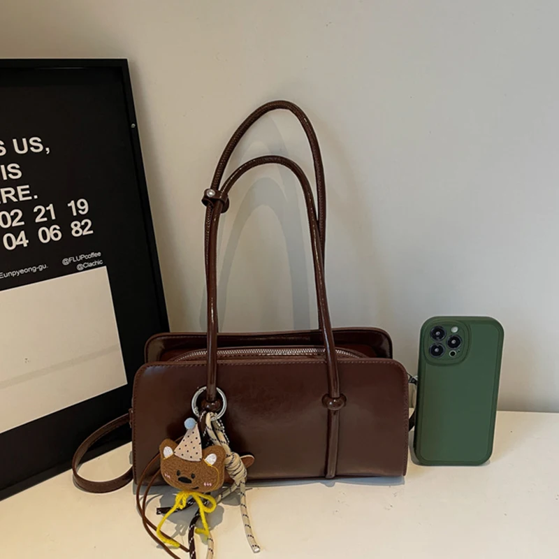 

Винтажная сумка-тоут из лакированной кожи, французская элегантная сумка на молнии, простая повседневная универсальная сумка через плечо для поездок на работу.