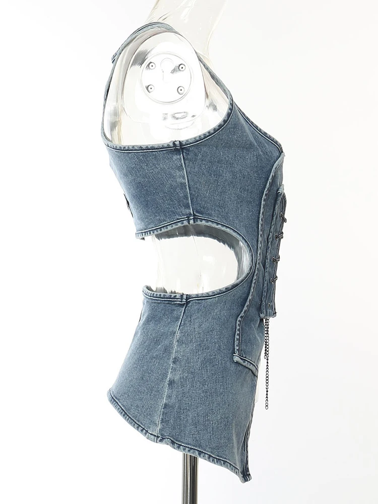 [EAM] Canotte irregolari con fasciatura in denim blu da donna Nuovo colletto quadrato senza maniche Personalità Moda Primavera Estate 2024 1DH5121