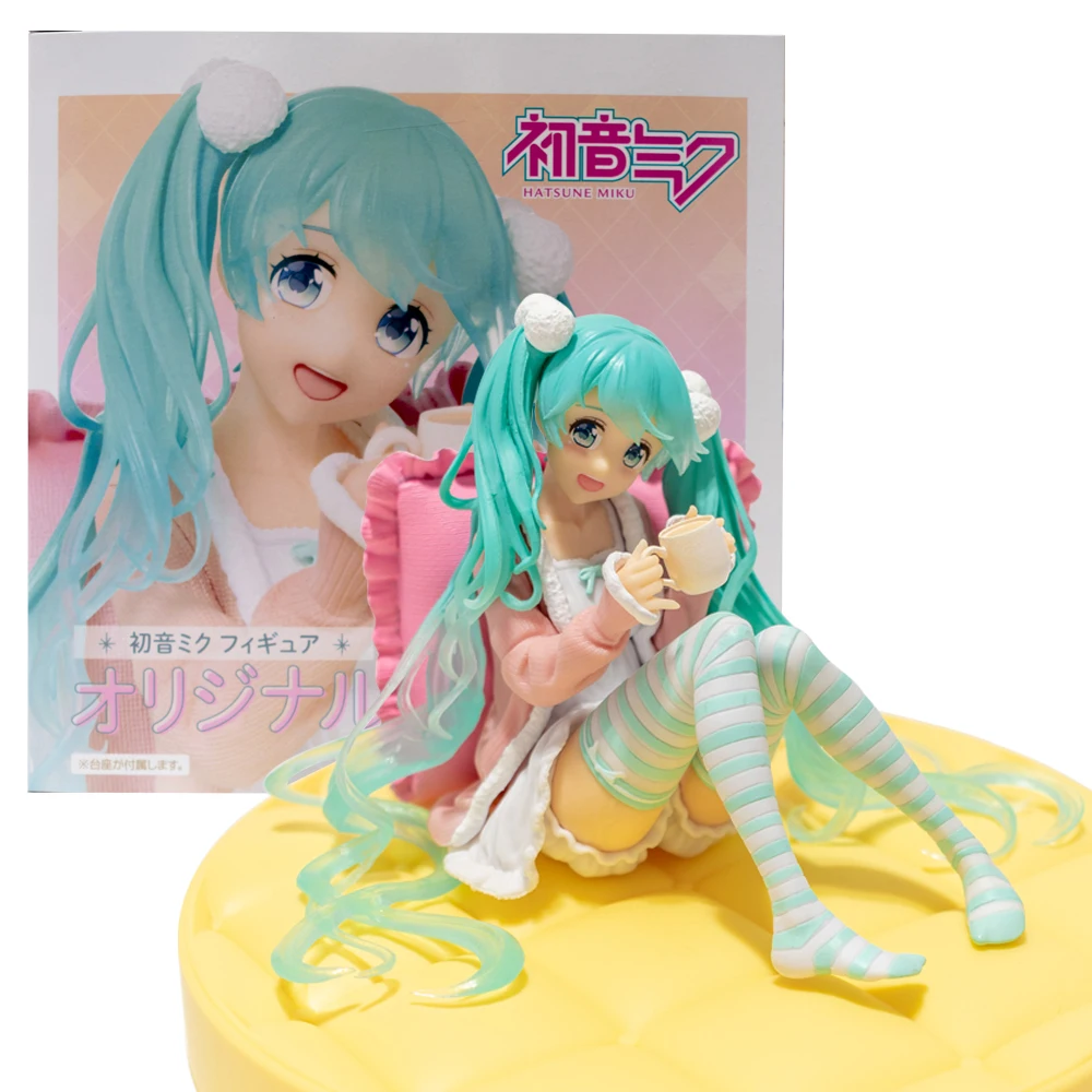 16Cm Anime Figuur Hatsune Miku Figuur Loungewear Paardenstaart Meisje Kariko Koyama Kussen Zitten Model Speelgoed Figuine Pvc Actiefiguur