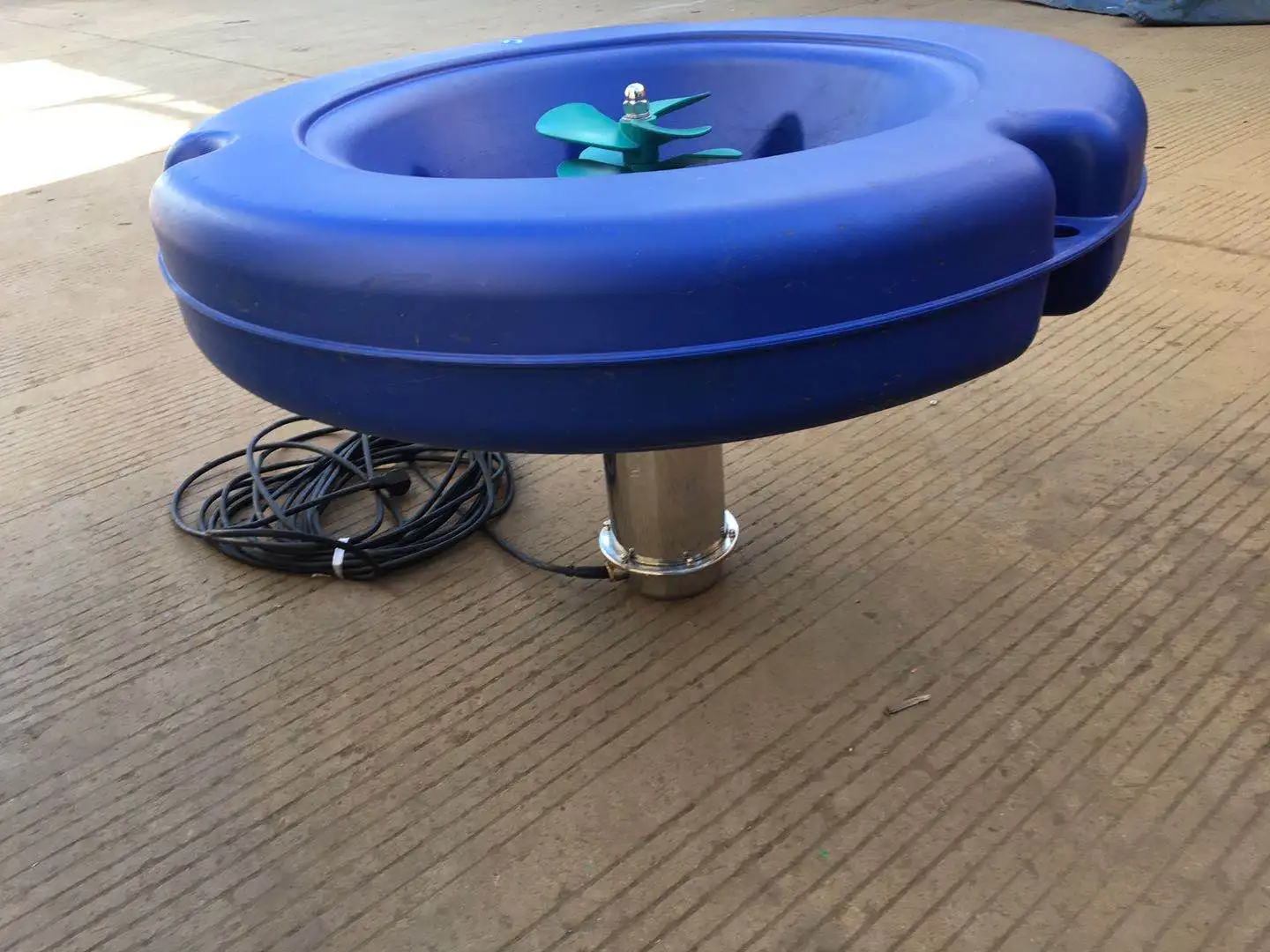 3HP New Aquaculture Surge Wave Aerator with Engine & Gearbox Energy Saving Cage Air Pump and Fountain Water Pump