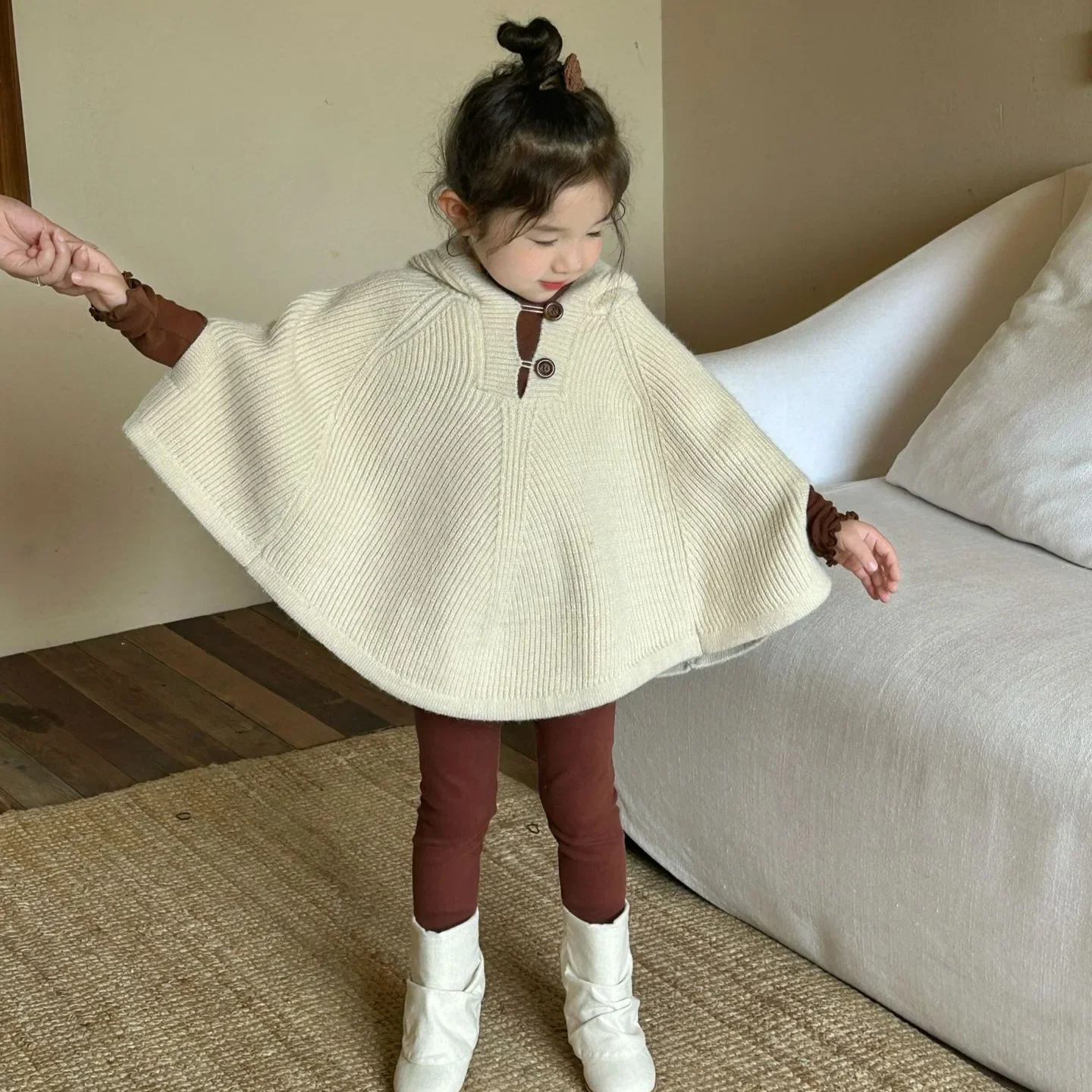 

Girl Sweater Top Autumn 2024 New Children Korean Style Children Hooded Cape Sweater Baby Girl White Knitted Cape Cardigan