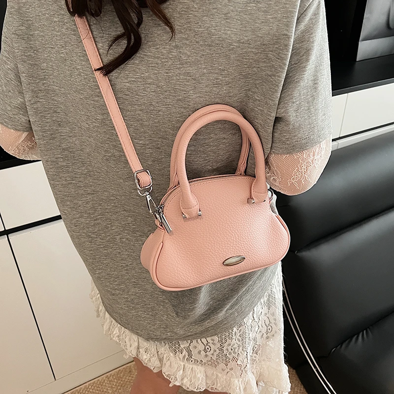 جديد بسيط متعدد الاستخدامات المرأة بولي Leather جلد واحد الكتف حقيبة كروسبودي العصرية موضة التنقل تخزين شل أكياس