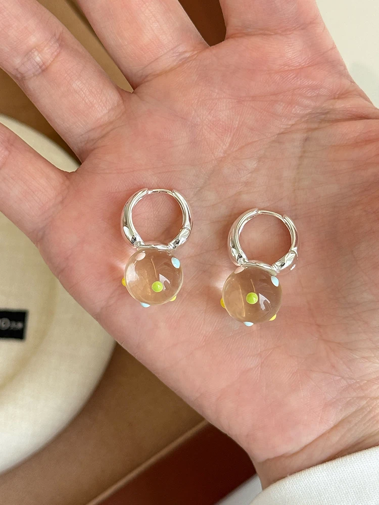 Makronen-farbige Tropfenglasur-Polka-Dot-Ohrringe mit transparenten runden Kugelanhängern für Damen – Trendiger Schmuck 2026, vielseitige Accessoires – Detail 10