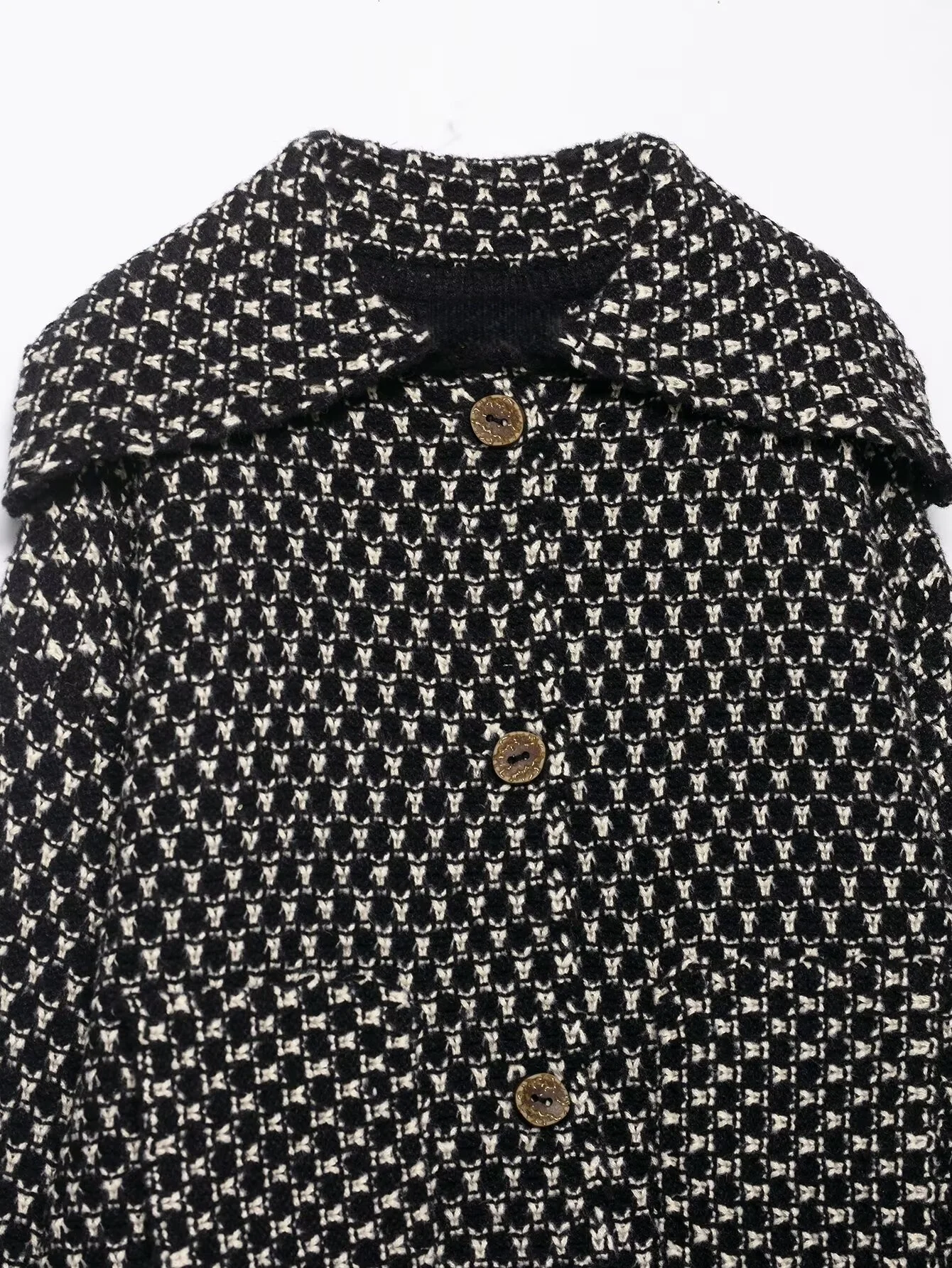 2025 شتاء جديد المرأة موضة عادية الراقية كبيرة التلبيب زر أسفل كم طويل سترة مشغولة من الصوف سترة معطف