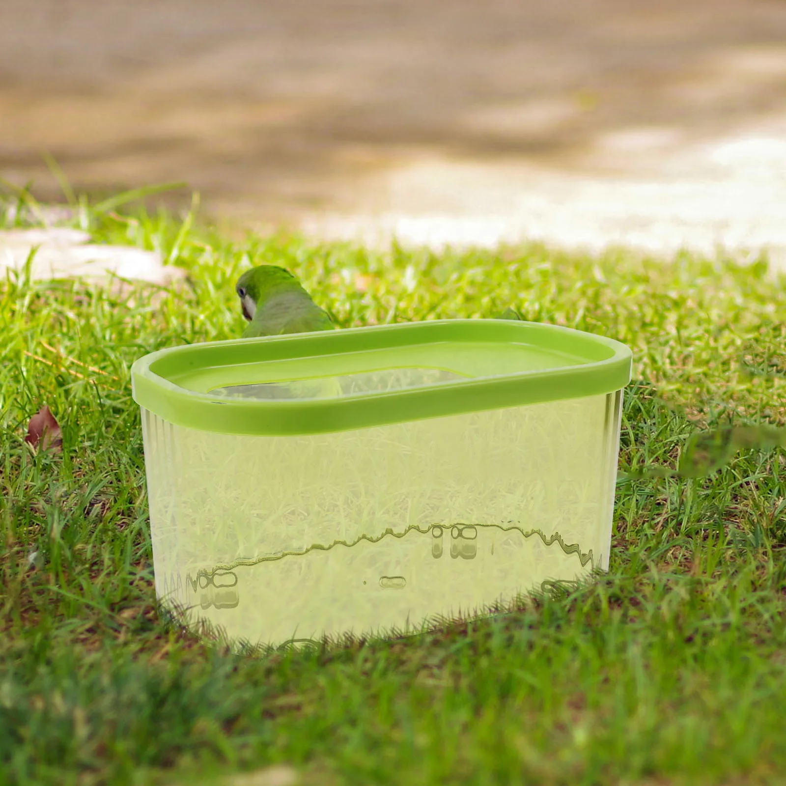 

Bird Bathtub Plastic Clear Budgerigar Cage Bath Parrot Shower Box Convenient Bird Bath Container Practical Parrot Bathtub