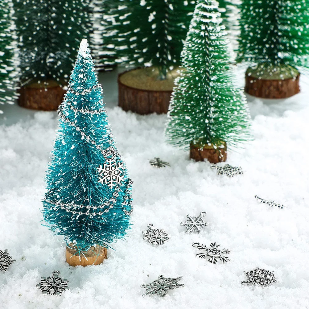 

20Pcs Snowflake Pendant Alloy DIY Jewelry Making Accessories Xmas Christmas DIY Pendants Jewelry Supplies Alloy Pendants