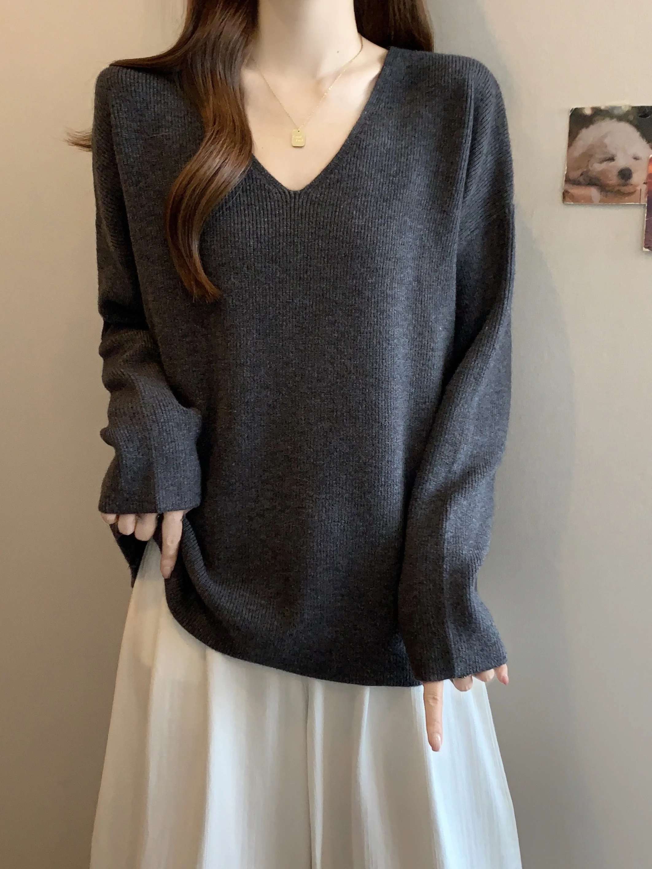 

plus Size Women's V-Ne Long Sve Knitted Top Loose Fit Slimming Base Layer Inner Wear Casual Comfortable Breathable