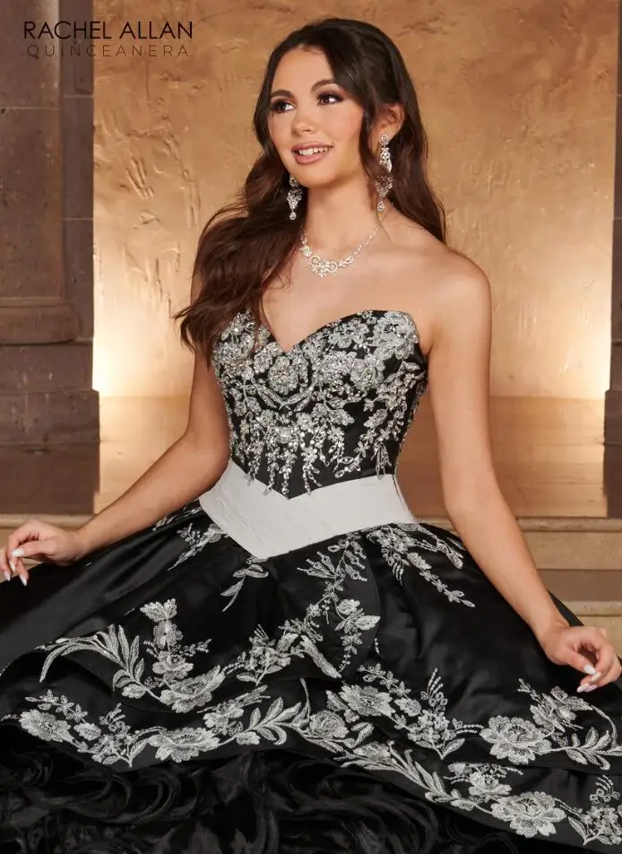 Luxury Black Princess Quinceanera Dresses Off Shoudler Silver Embroidery Ruffles Corset vestidos de 15 años Sweet 16