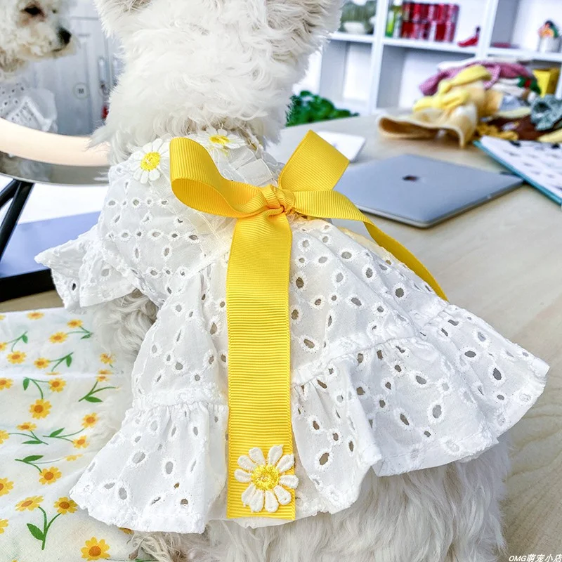 1PC Pet Clothing Spring/Summer Thin Daisy Flower Skirt Suitable for Small and Medium sized Dogs