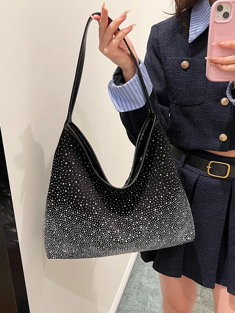 

Gradient Diamond Personalized Large Capacity Bag For Women New High End Fashion Personality Commuting Leisure One Shoulder Bag