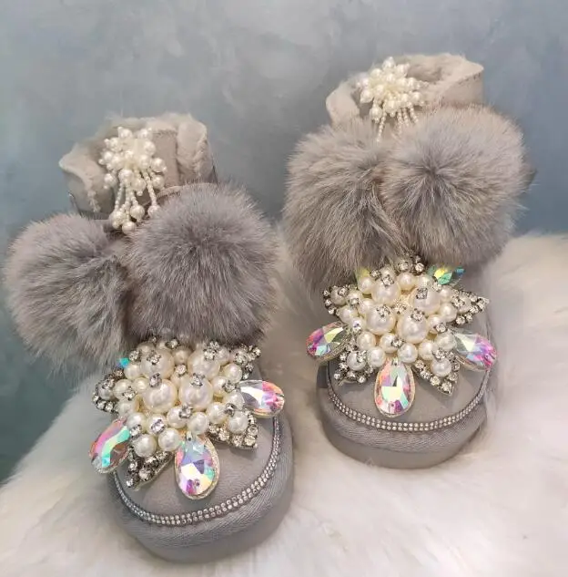 Luxury Pearl rhinestone Real fur Ball Lace- up Snow Boots Thick Sole Grey suede Winter Ankle Boots Woman Warm Fur Boots