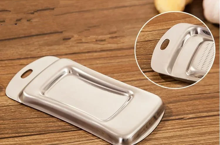 1PC Stainless Steel Ginger Garlic Wasabi Grater Crusher Garlic Press Device Chopper Cutter Garlics Peeler Kitchen Tools OK 0741