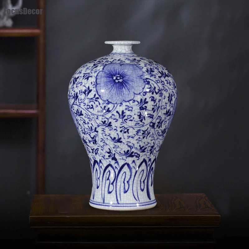 

Ceramic Chinese Vases Pomegranate Hand-painted Table Vase Ornaments Blue and White Porcelain Vase Antique Living Room Decorative