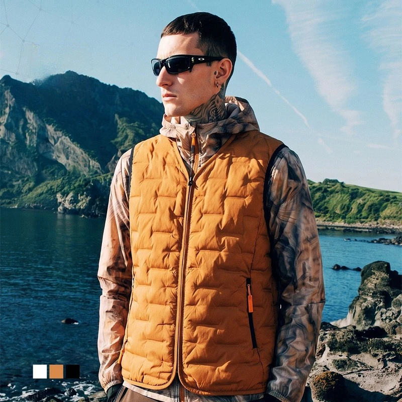 Mens Outdoor Padded Vest Sleeveless Warm Waistcoat Round Neck Casual Layering Top for Autumn Winter Hiking Camping Daily Wear