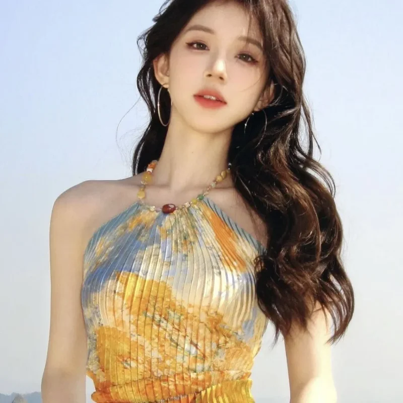 Women's Halter Neck Pleated Crop Top Oil Painting Print Sleeveless Backless Vacation Blouse
